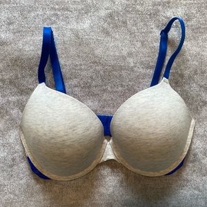 Victoria’s Secret Bra 32DD